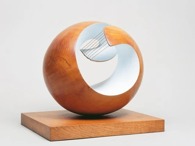 赫普沃斯《Pelagos》:空处也有远近